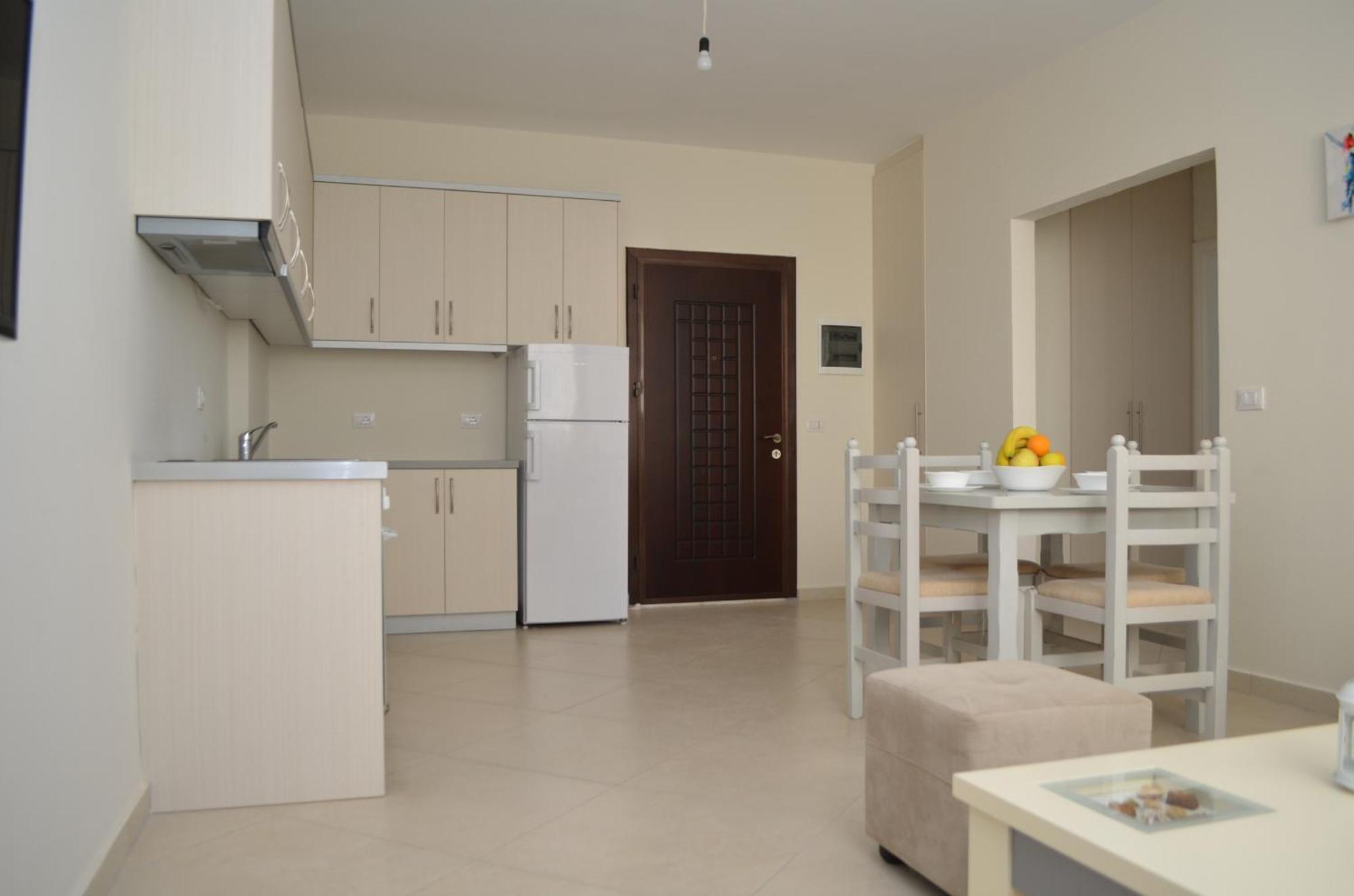 Eri Apartments ساراندا المظهر الخارجي الصورة