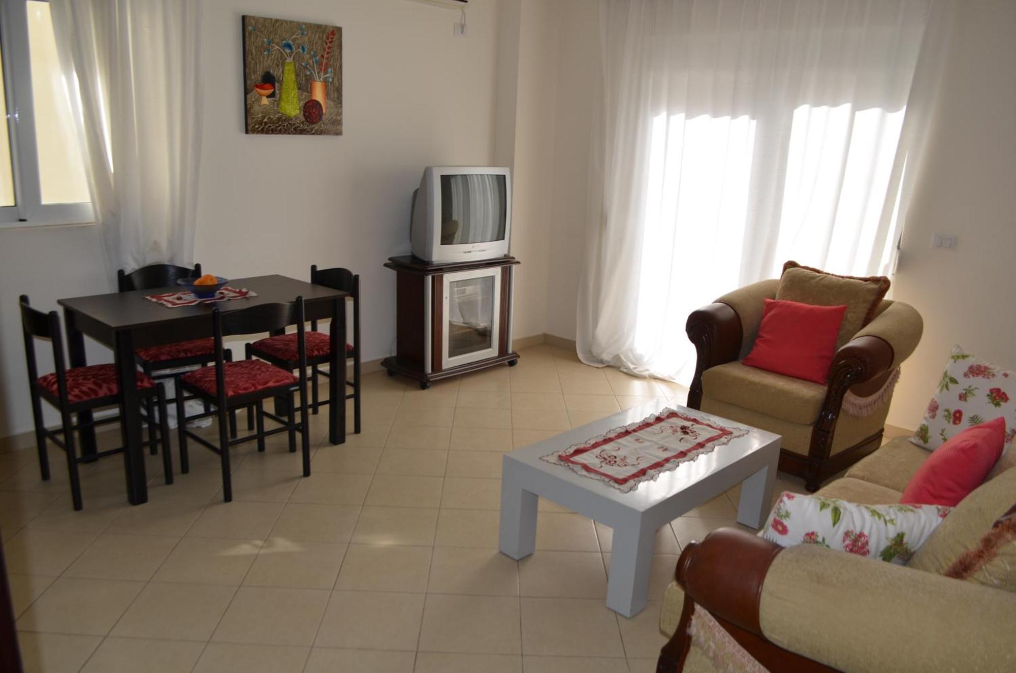 Eri Apartments ساراندا المظهر الخارجي الصورة