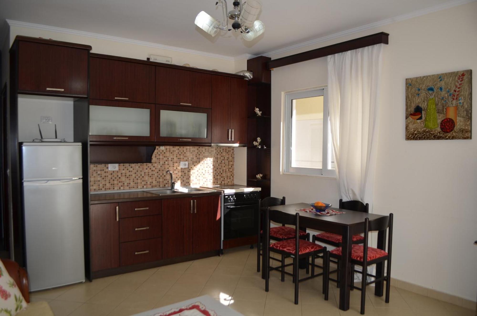 Eri Apartments ساراندا المظهر الخارجي الصورة